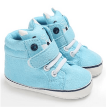 Load image into Gallery viewer, Animal Print Sneakers