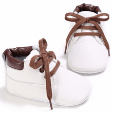 Load image into Gallery viewer, Animal Print Sneakers